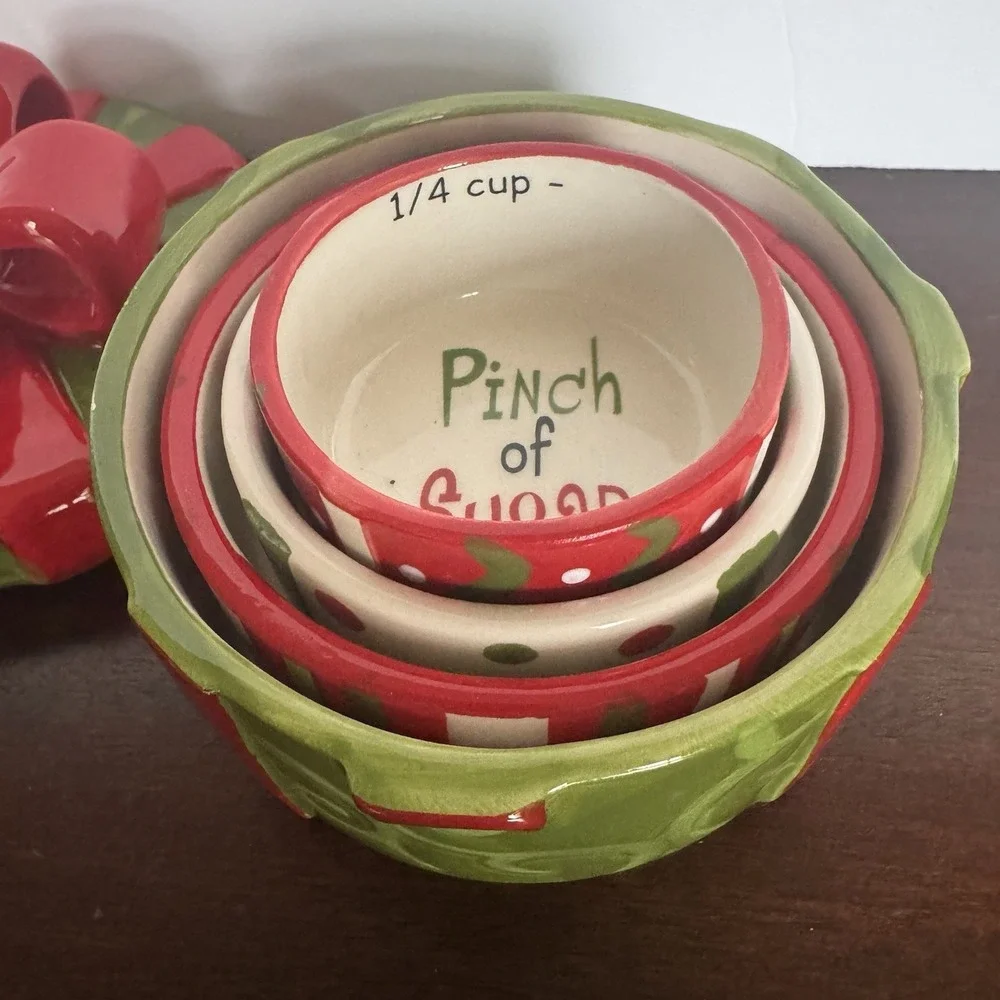 Pier 1 Christmas Ceramic Nesting Present Measuring Cups Genuine